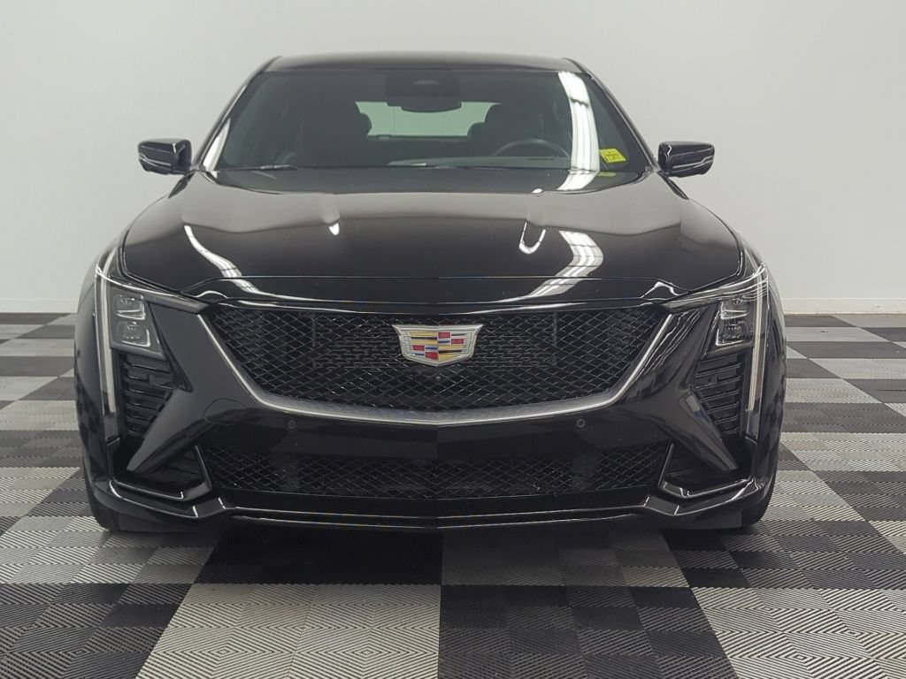 Used 2025 Cadillac CT5 V AWD/4WD image 2