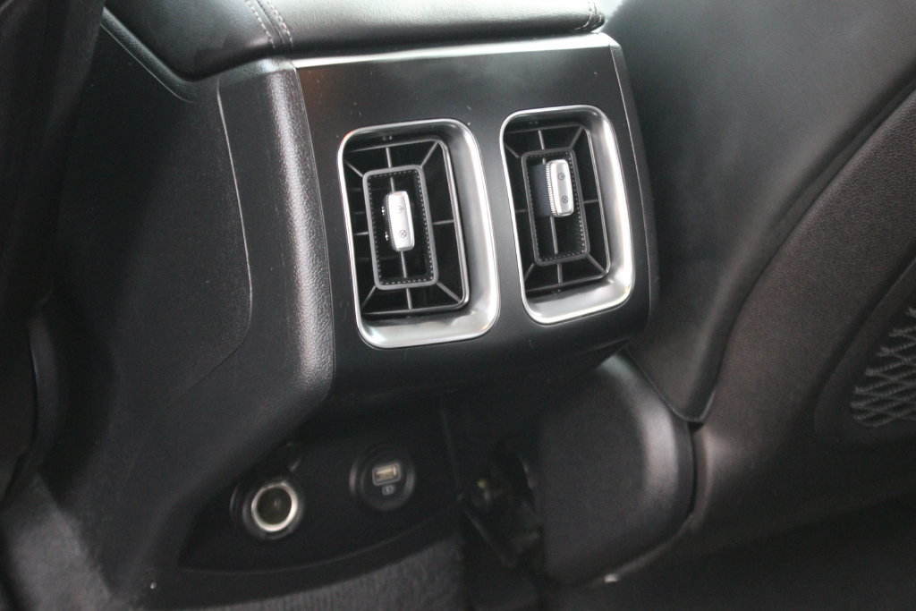 Used 2022 Kia Sorento S AWD/4WD image 28