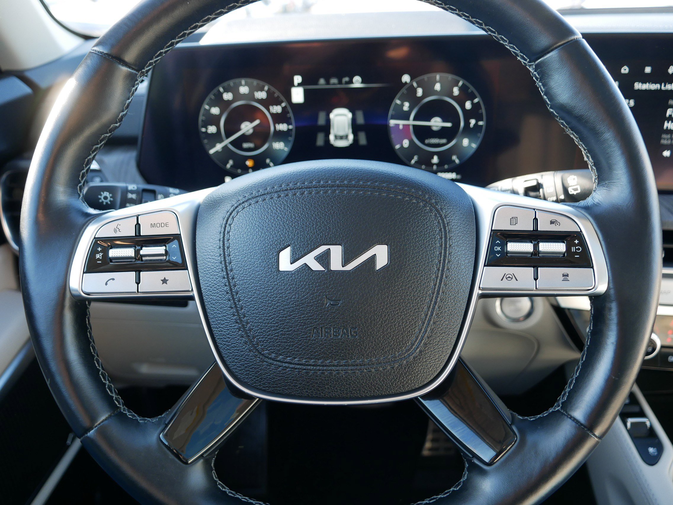 Certified 2023 Kia Telluride SX image 25
