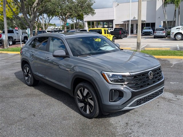 New 2026 Volkswagen Atlas Cross Sport SE image 2