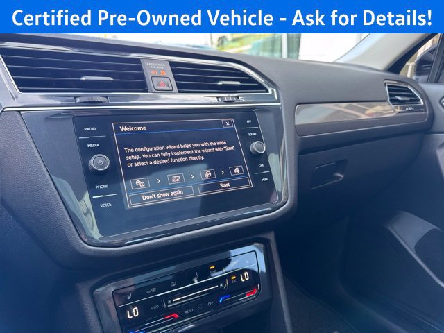 Certified 2022 Volkswagen Tiguan SE w/ Panoramic Sunroof Package AWD/4WD image 13