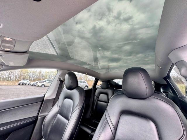 Used 2021 Tesla Model Y Long Range image 26