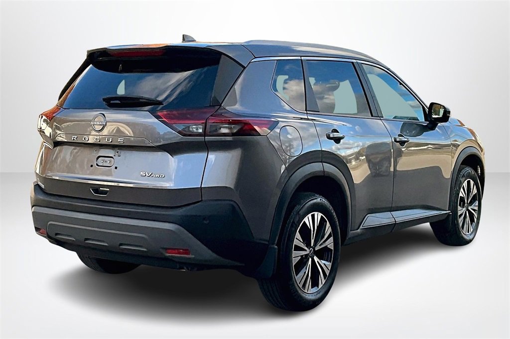 Used 2023 Nissan Rogue SV image 5