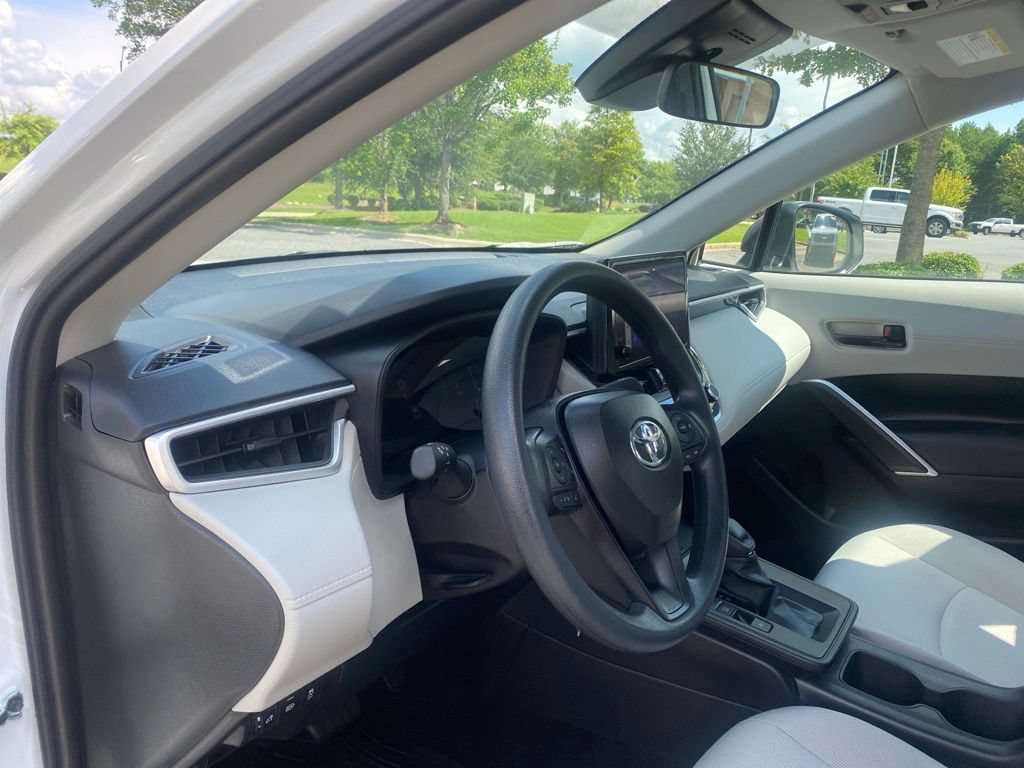 Used 2026 Toyota Corolla Cross L FWD image 13