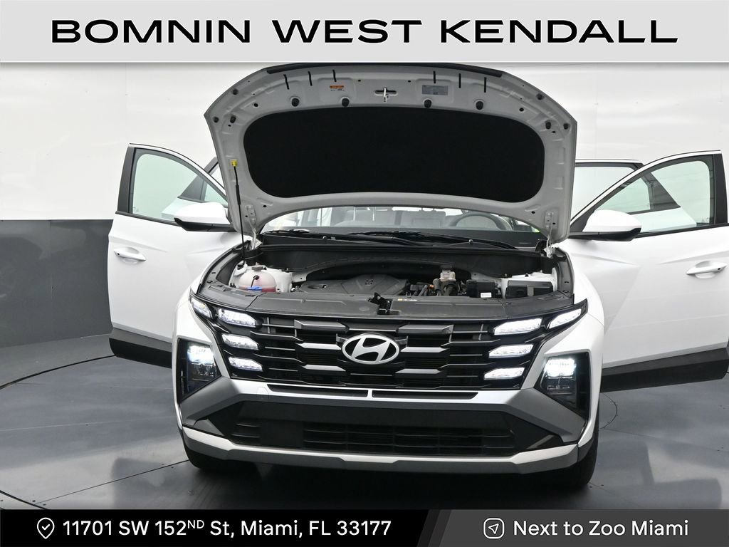 Used 2025 Hyundai Tucson SE image 34