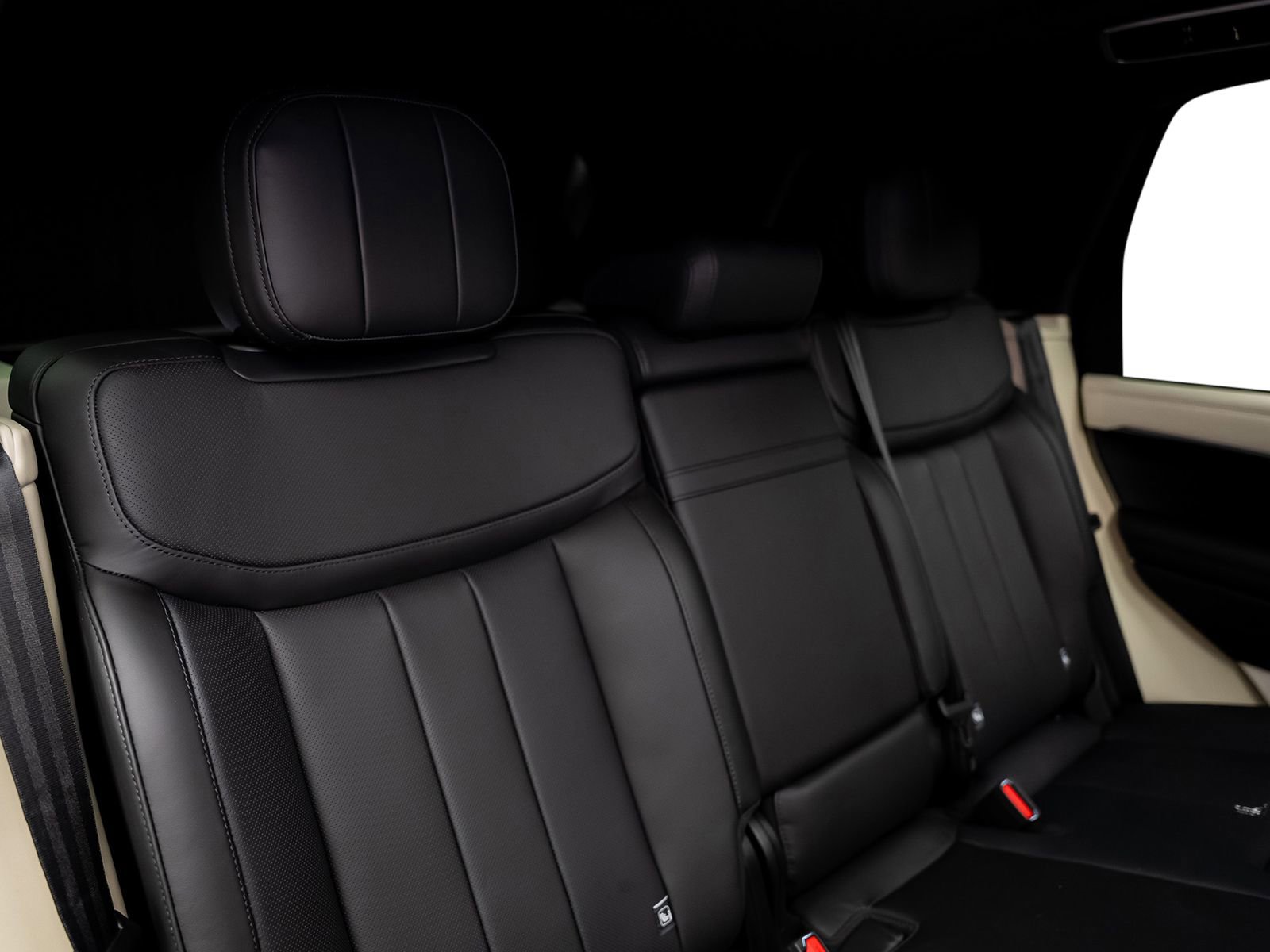 Used 2024 Land Rover Range Rover SE AWD/4WD image 34