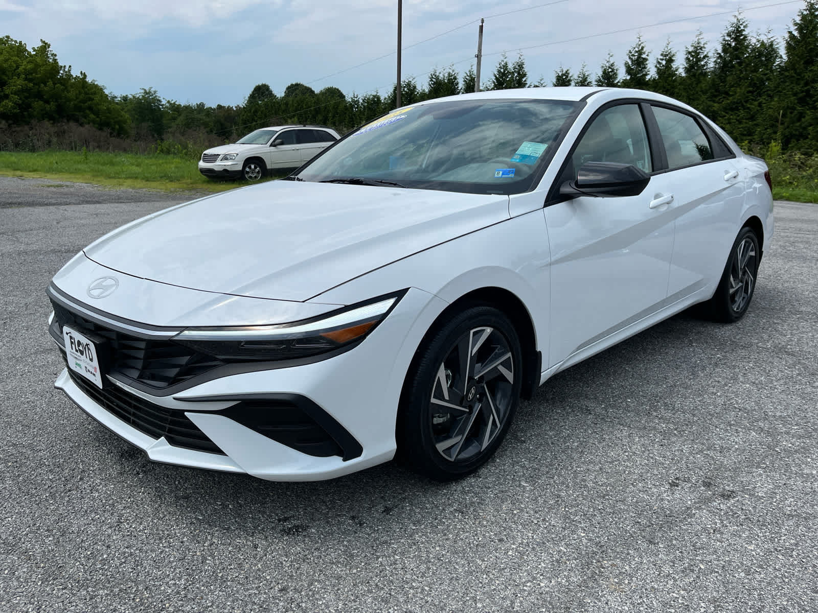 Used 2025 Hyundai Elantra SEL FWD image 7