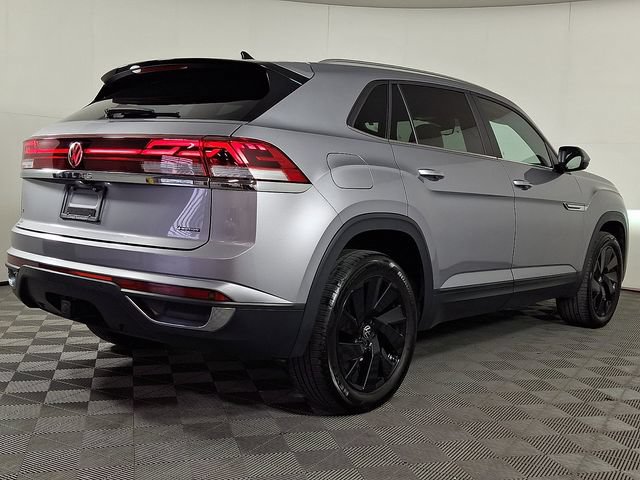 Used 2024 Volkswagen Atlas Cross Sport SE AWD/4WD image 9