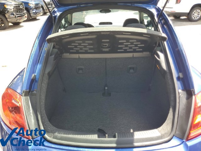 Used 2012 Volkswagen Beetle Turbo FWD image 11