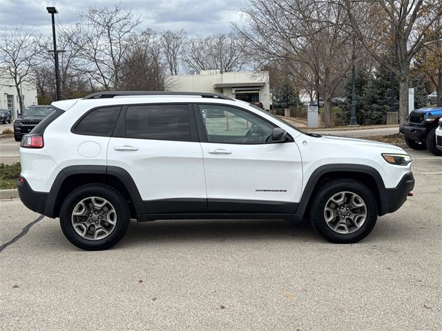 Used 2019 Jeep Cherokee Trailhawk image 4