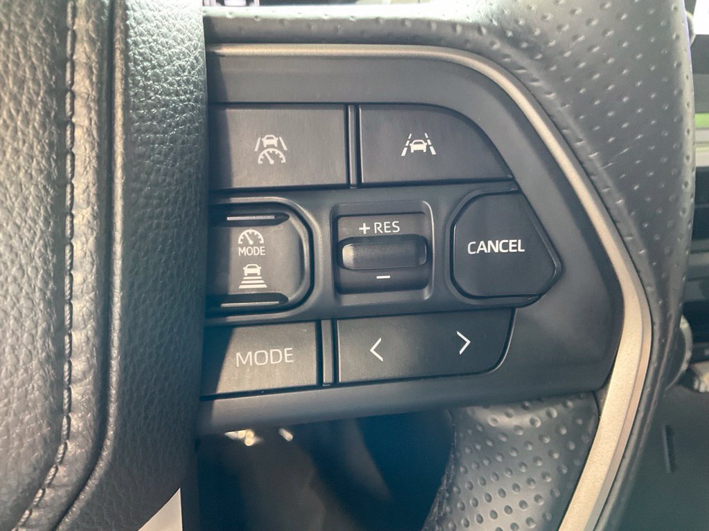Certified 2025 Toyota 4Runner SR5 AWD/4WD image 13