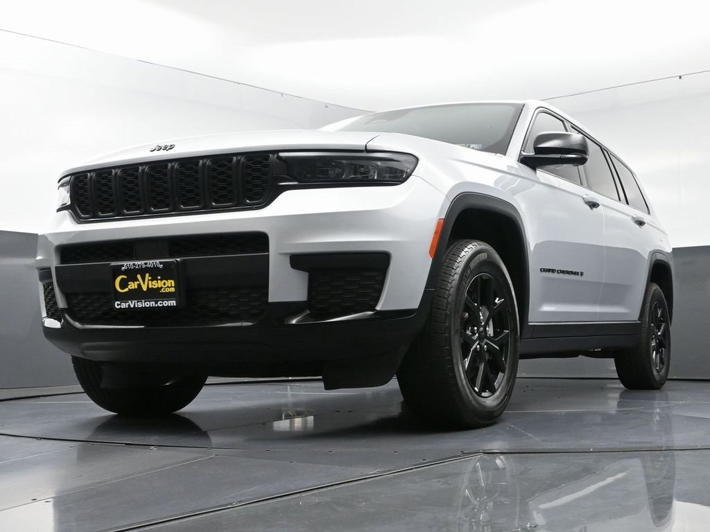 Used 2024 Jeep Grand Cherokee L Laredo image 51