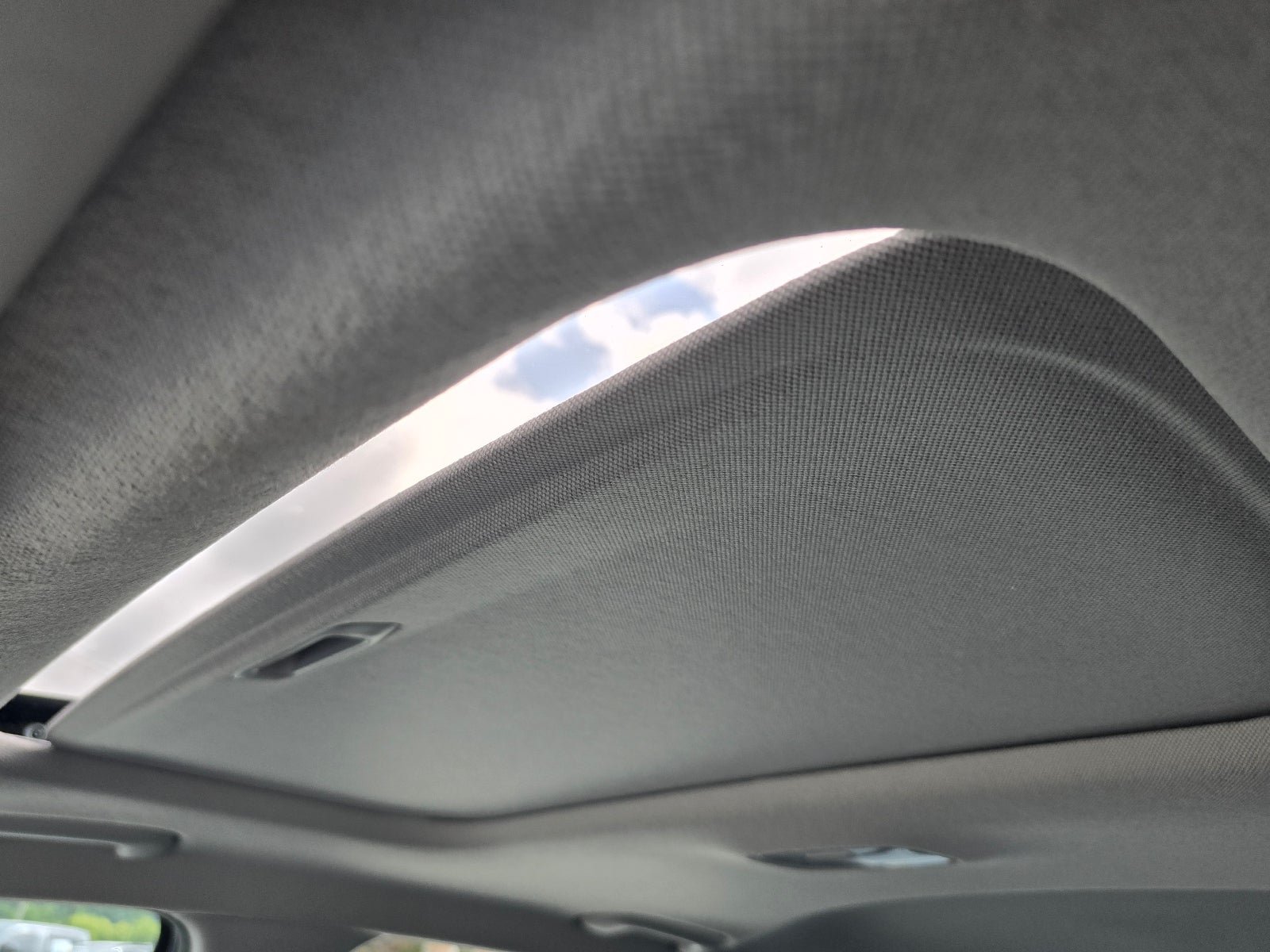 Used 2023 Hyundai Elantra Limited FWD image 24