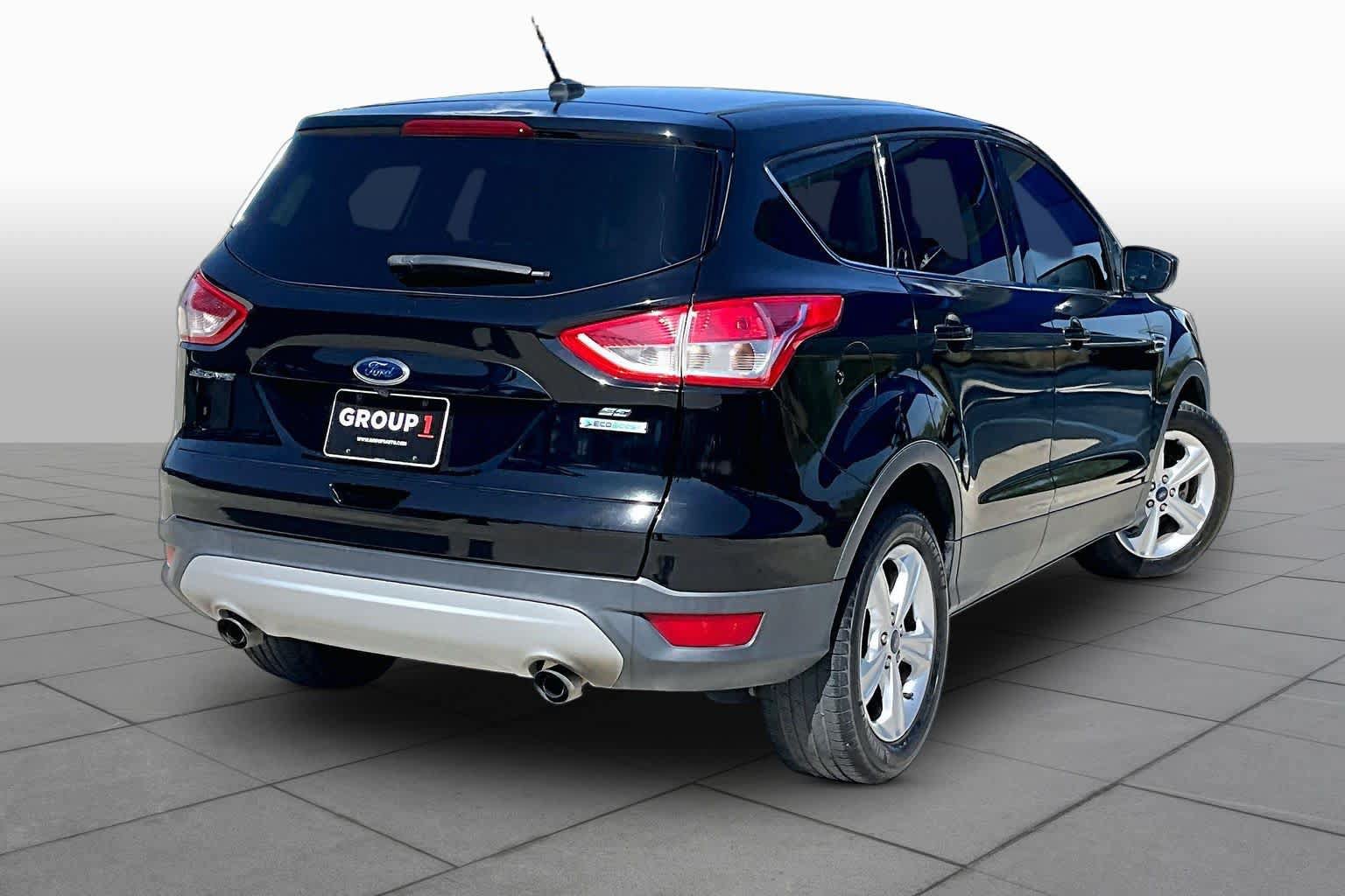 Used 2016 Ford Escape SE FWD image 12