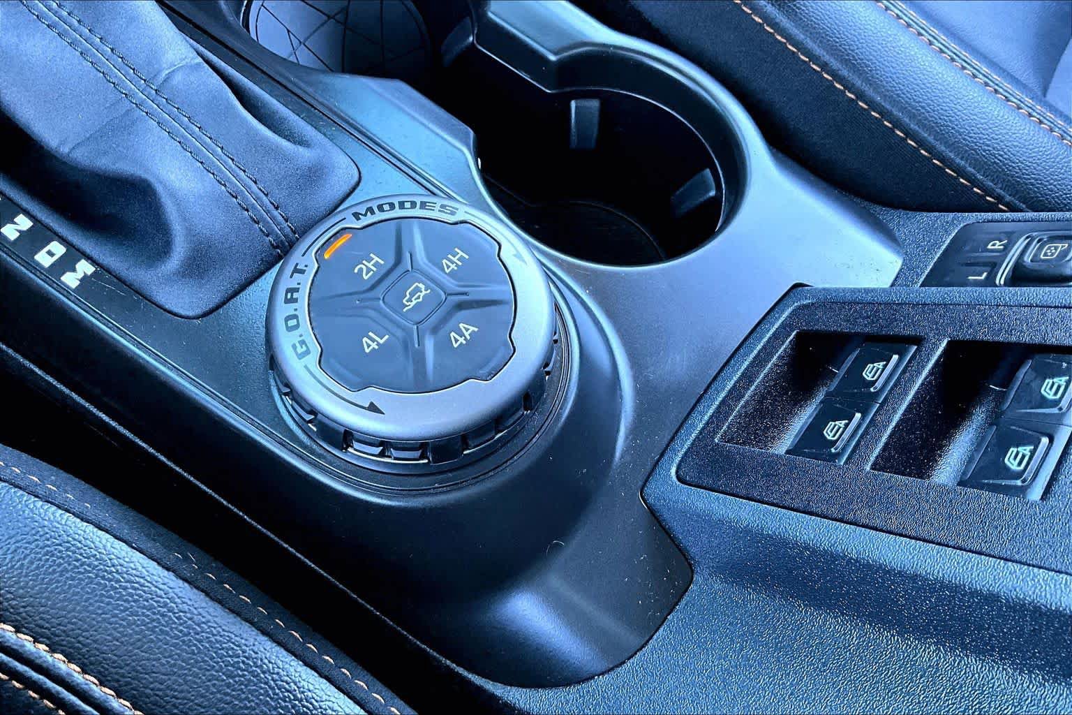 Used 2024 Ford Bronco Badlands image 35