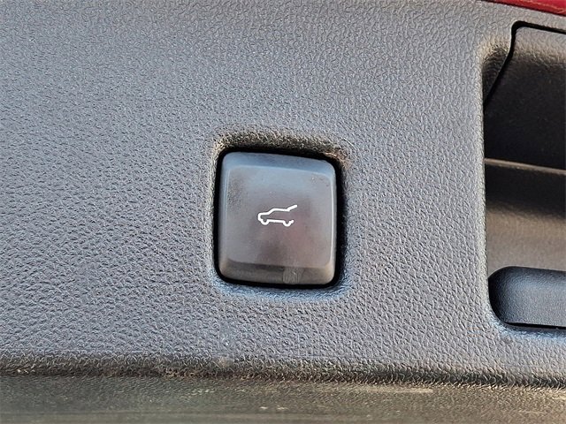 Used 2020 Ford Escape SEL image 31