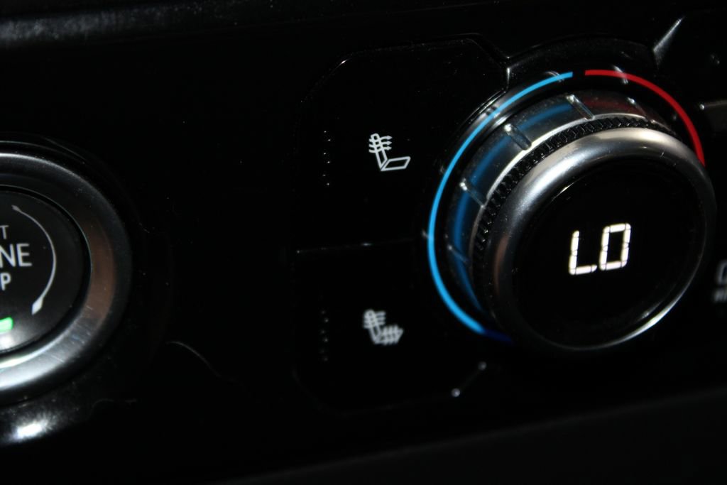 Used 2022 GMC Sierra 1500 SLE image 30