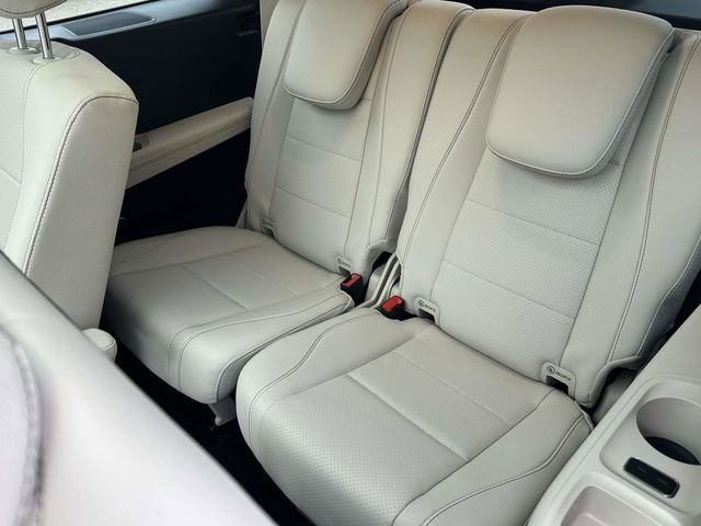 Used 2023 Mercedes-Benz GLS 450 4MATIC image 16
