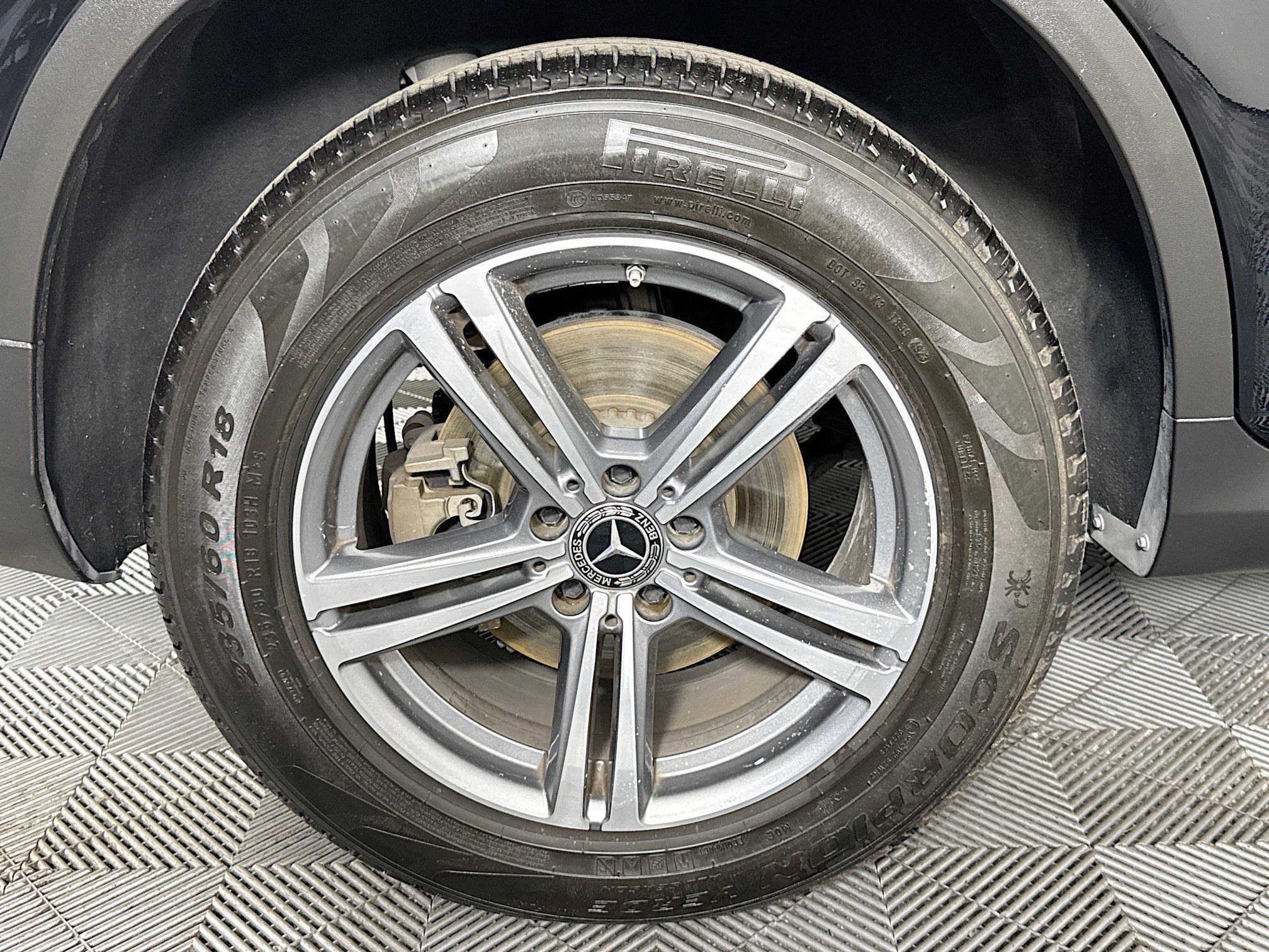 Used 2021 Mercedes-Benz GLC 300 w/ Premium Package image 31