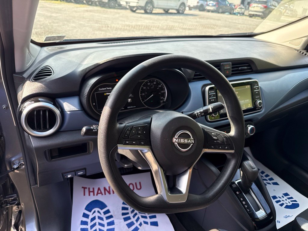 Used 2025 Nissan Versa SV FWD image 13