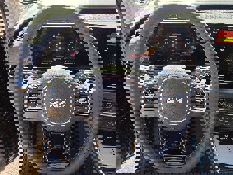 New 2026 Kia Carnival LXS image 11