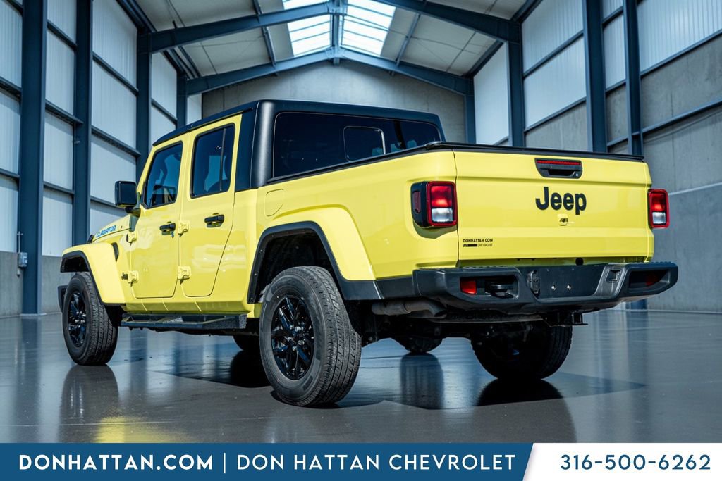 Used 2023 Jeep Gladiator Sport image 29