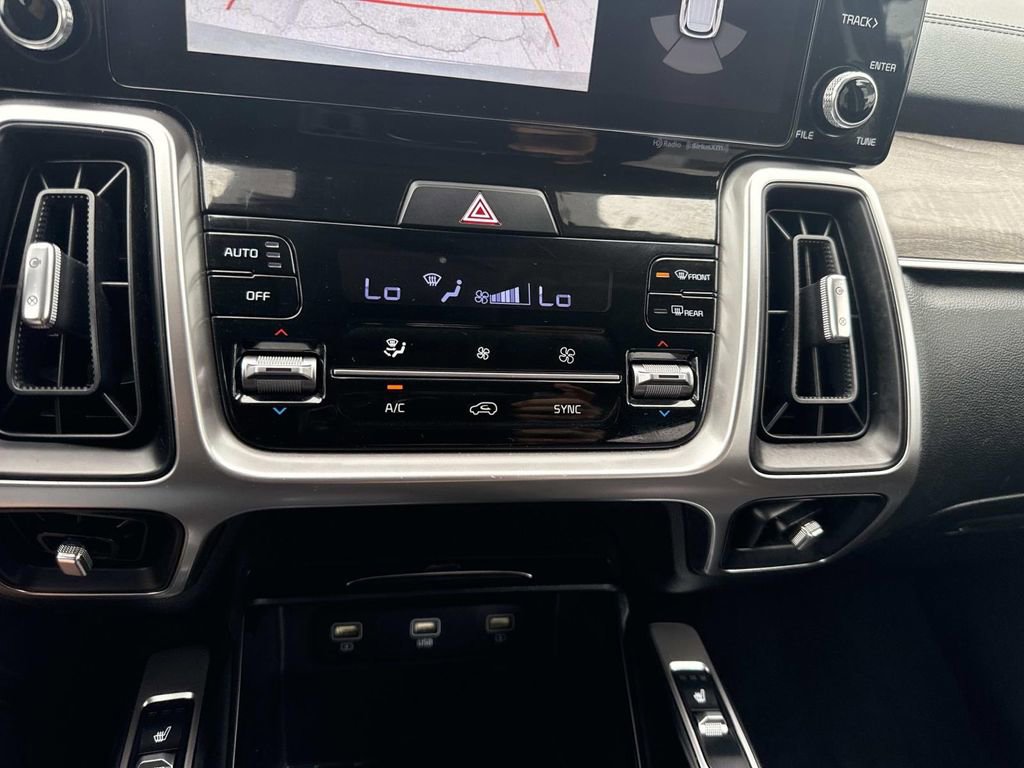 Used 2022 Kia Sorento S AWD/4WD image 25
