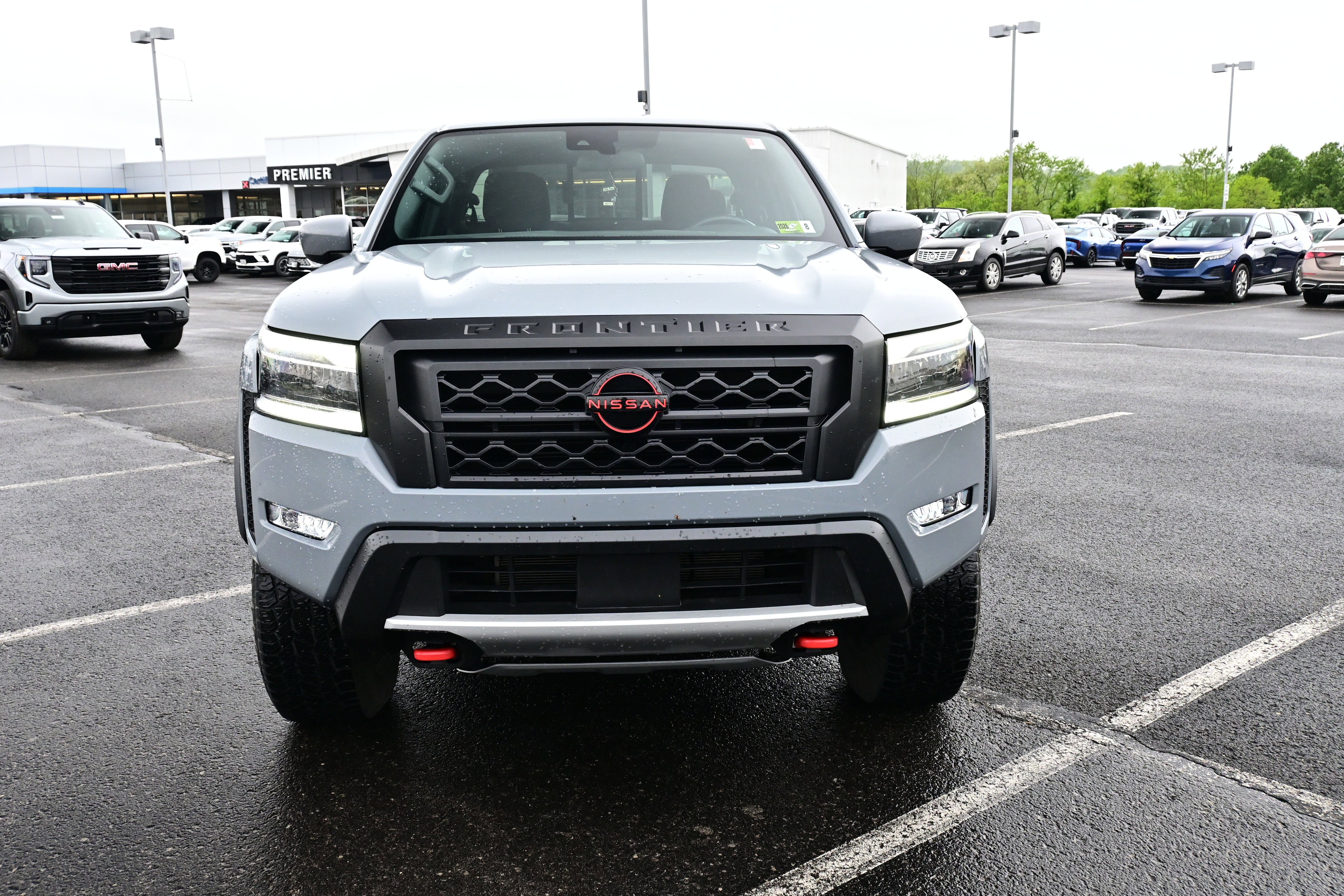Used 2024 Nissan Frontier PRO-4X w/ Technology Package AWD/4WD image 3