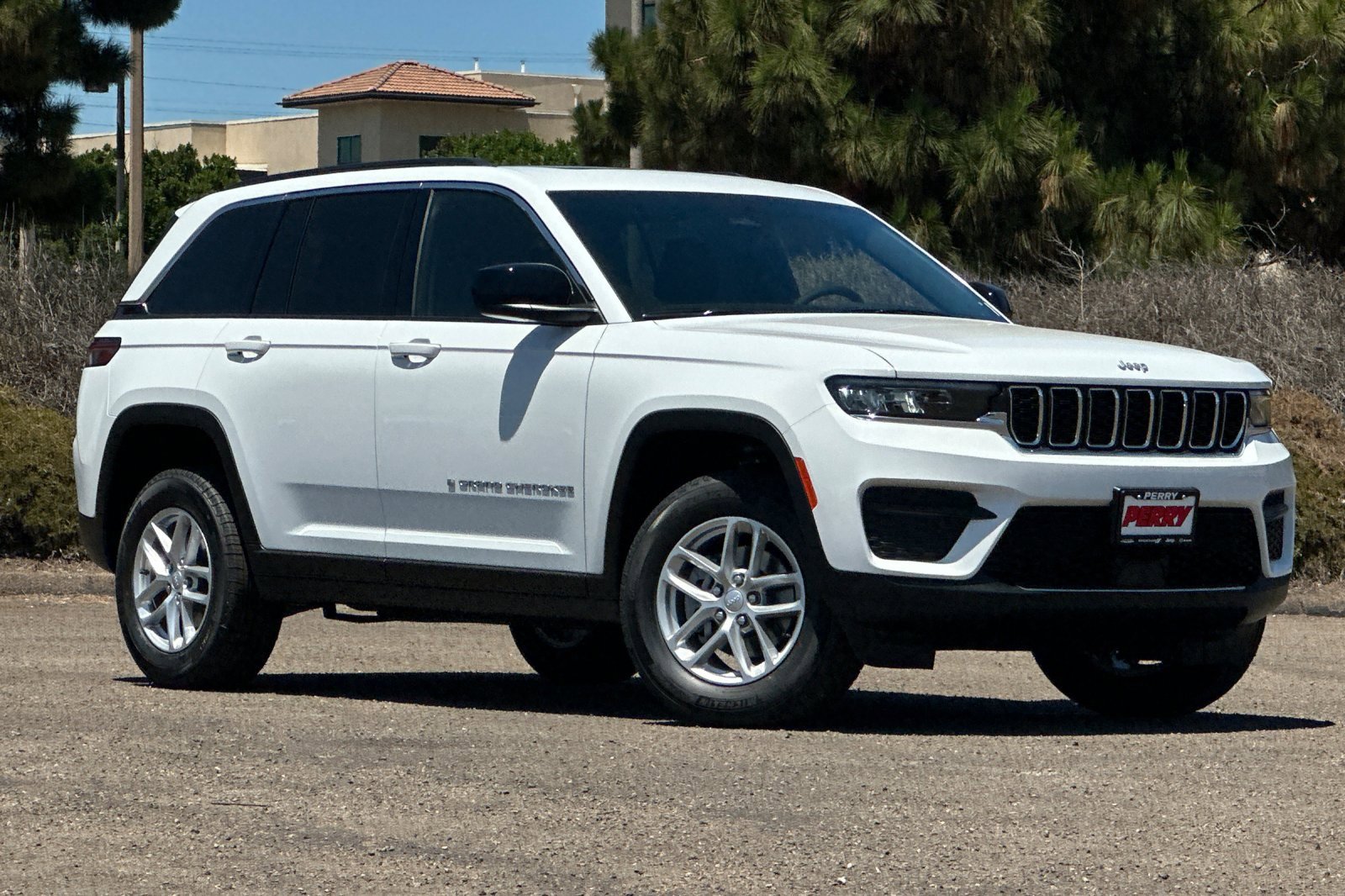 New 2025 Jeep Grand Cherokee Laredo X