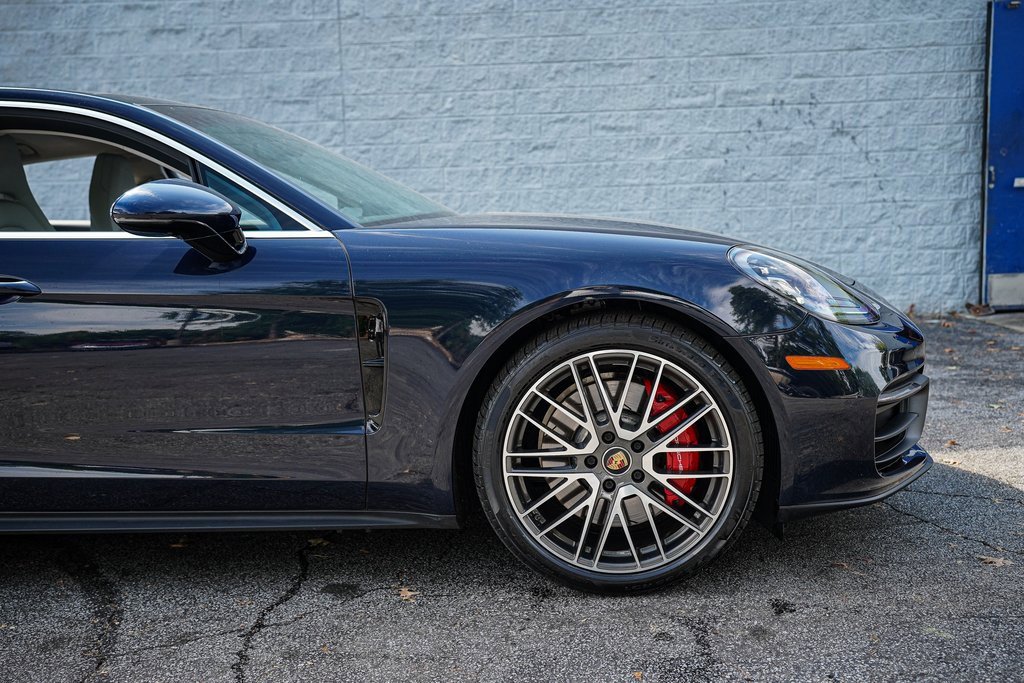 Used 2022 Porsche Panamera 4S w/ Premium Package image 16