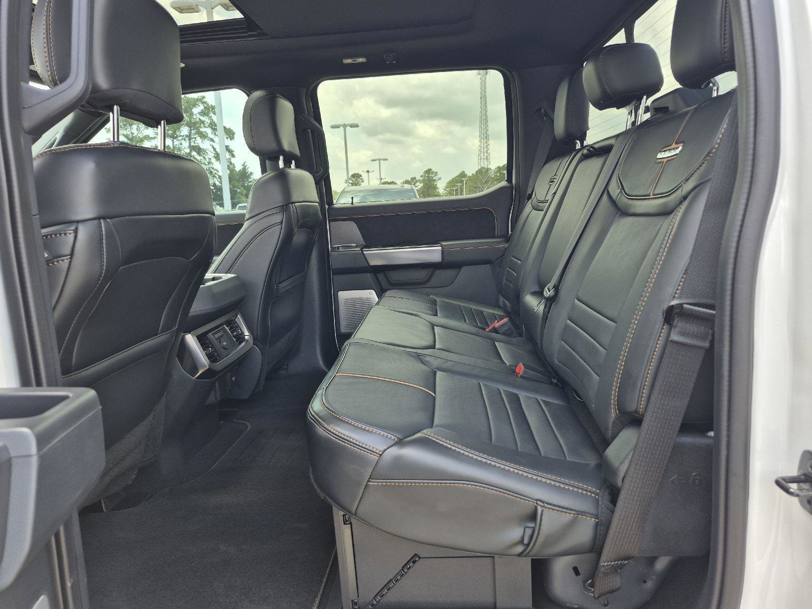 Certified 2024 Ford F250 Platinum w/ FX4 Off-Road Package AWD/4WD image 14