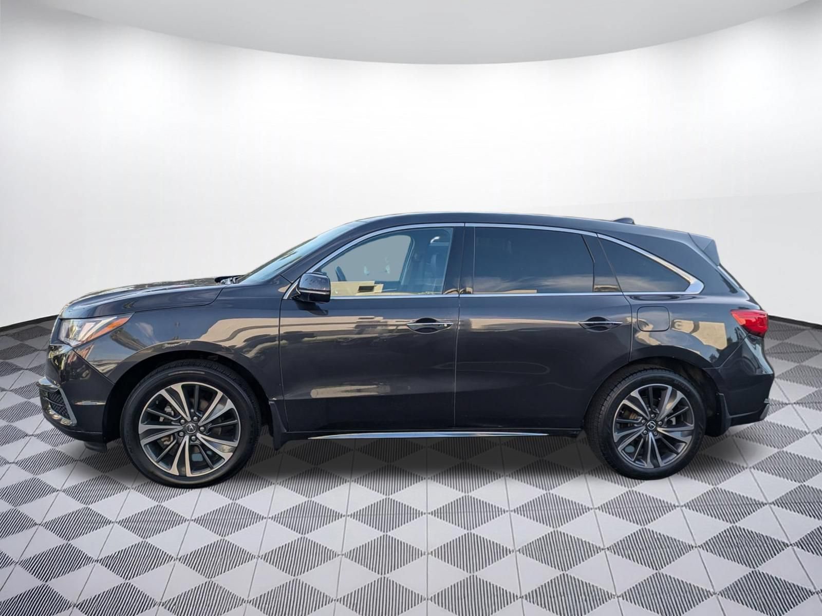 Used 2019 Acura MDX w/ Technology Package FWD image 2