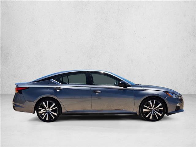 Used 2022 Nissan Altima 2.5 SR FWD image 4