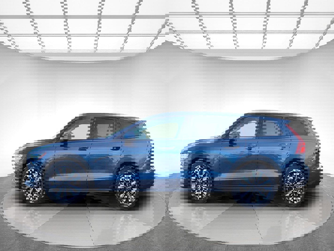 Used 2021 Volvo V60 T5 Cross Country w/ Protection Package image 5