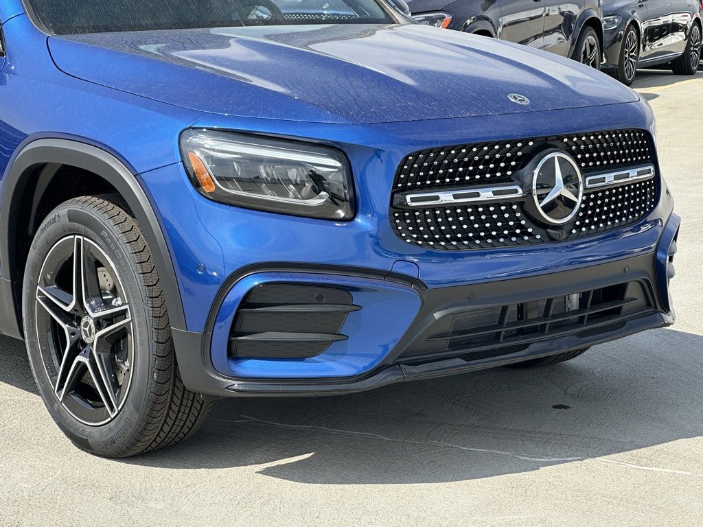 Used 2024 Mercedes-Benz GLB 250 image 3