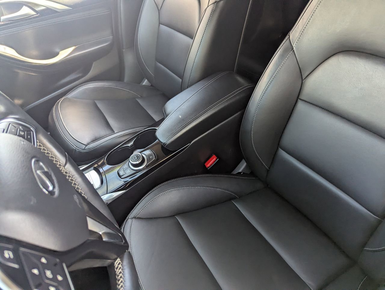 Certified 2019 INFINITI QX30 w/ Cargo Package image 20