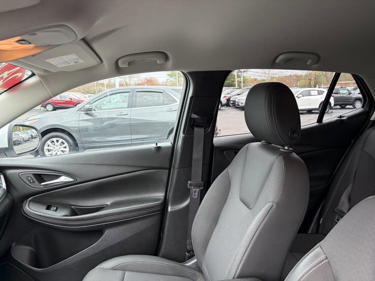 Used 2024 Buick Encore GX Preferred FWD image 11