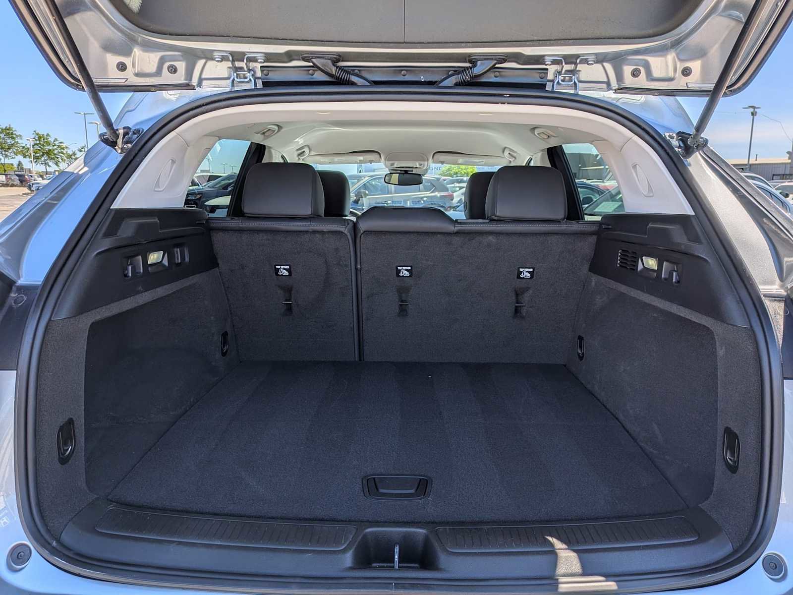 Used 2025 Buick Envision Preferred AWD/4WD image 31