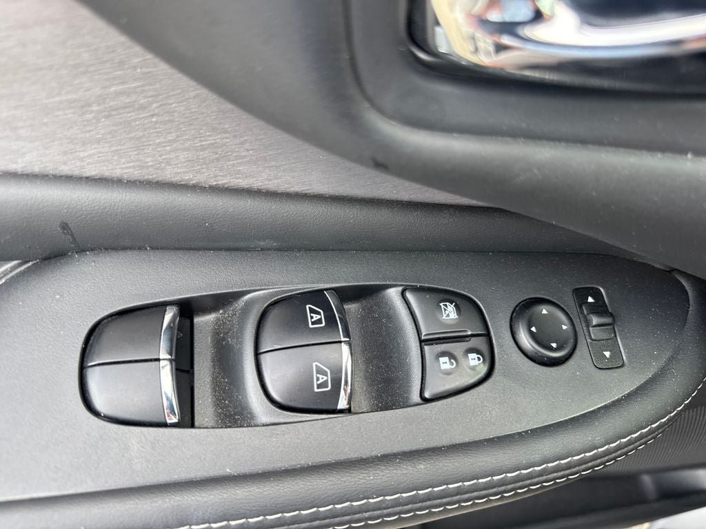 Used 2021 Nissan Murano SL w/ SL Moonroof Package FWD image 18