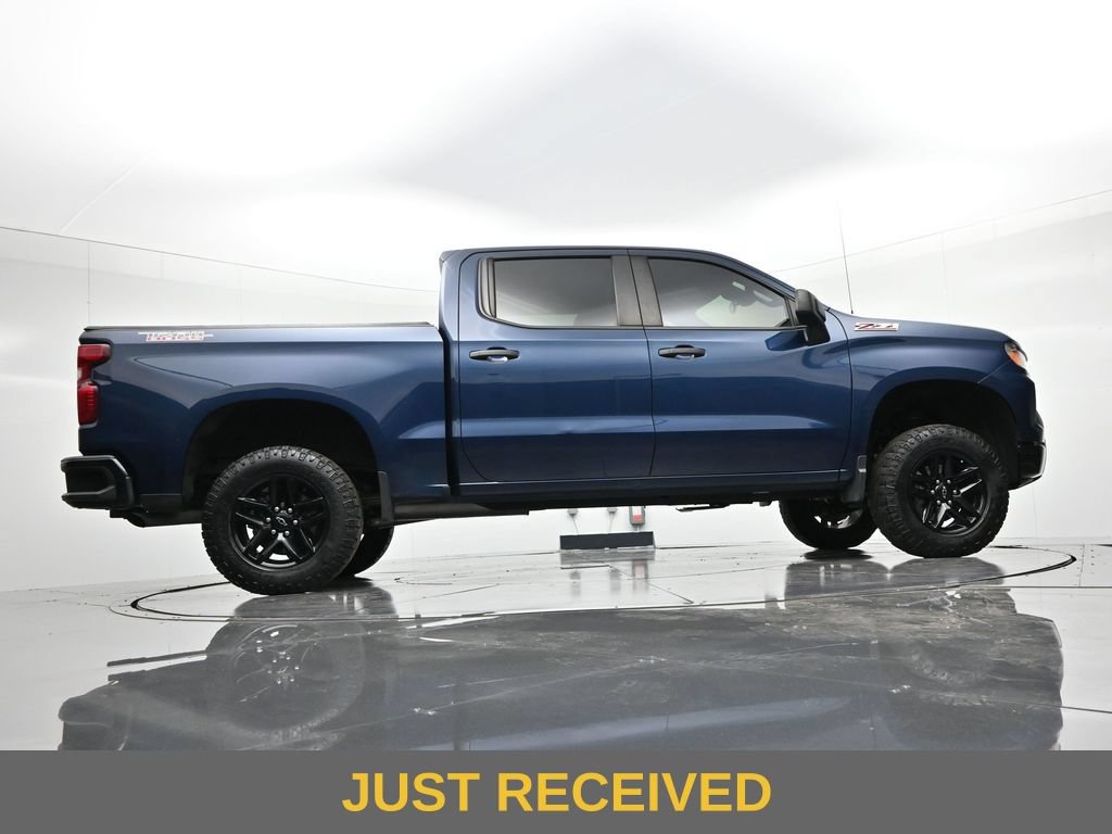 Used 2023 Chevrolet Silverado 1500 Custom Trail Boss AWD/4WD image 29