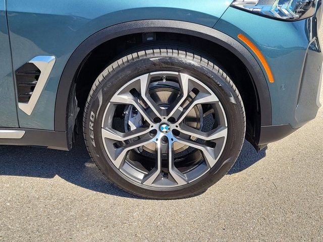 Used 2026 BMW X5 sDrive40i w/ Climate Comfort Package image 8