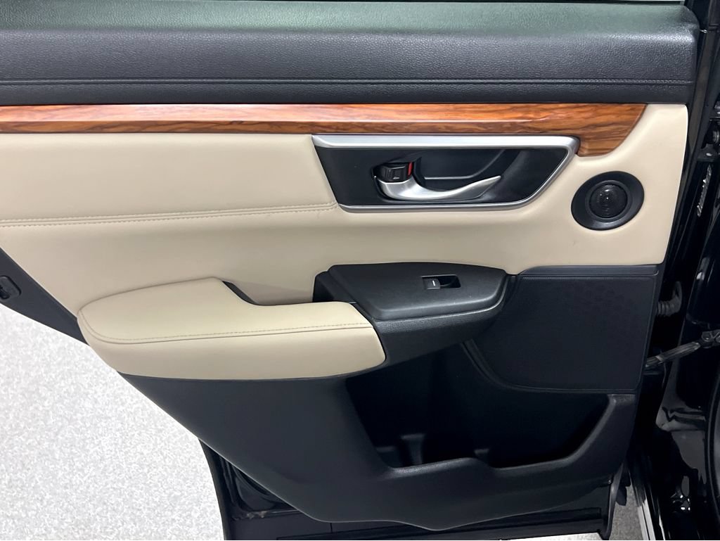 Used 2017 Honda CR-V Touring image 18
