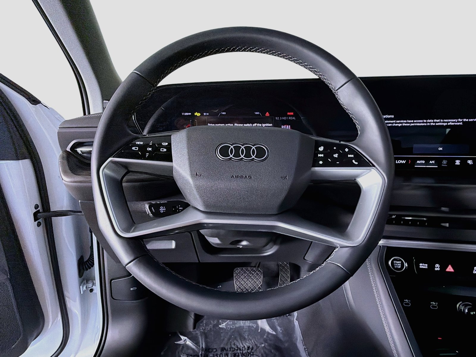 Certified 2025 Audi Q5 Premium AWD/4WD image 10