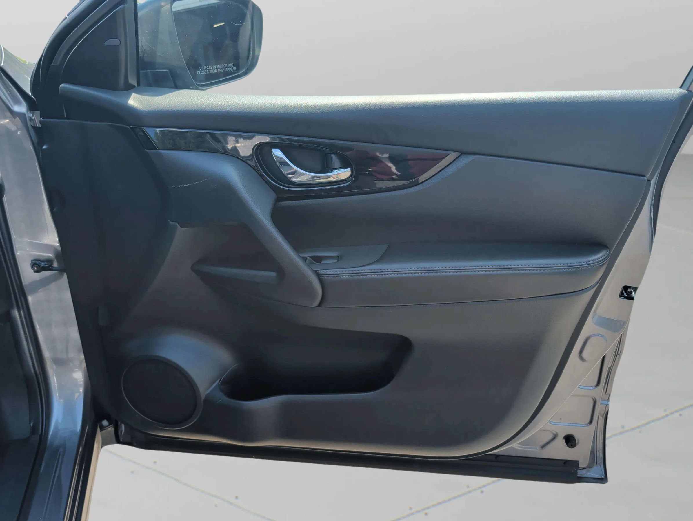 Used 2021 Nissan Rogue Sport SV FWD image 36
