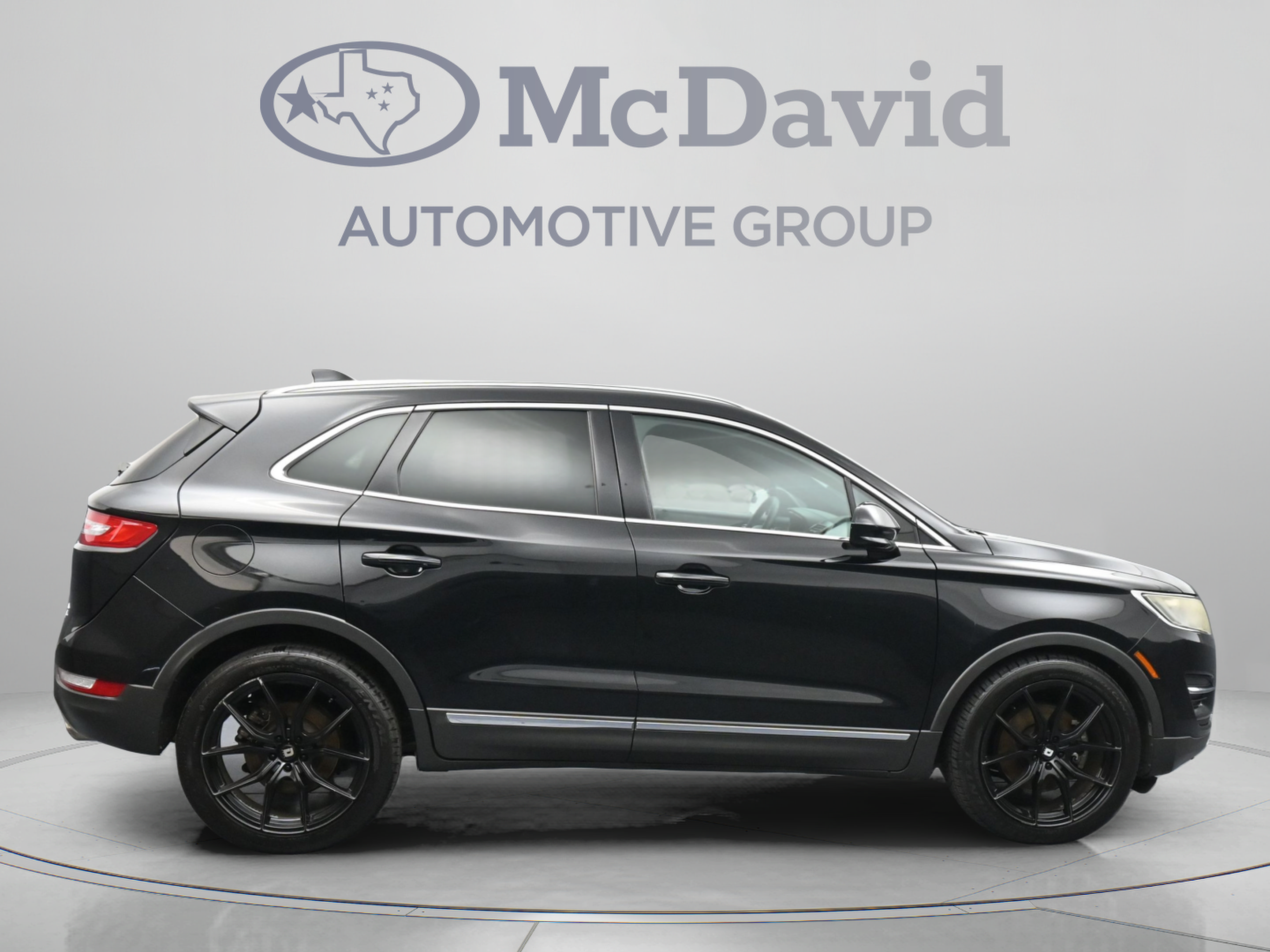 Used 2016 Lincoln MKC Premiere FWD image 9