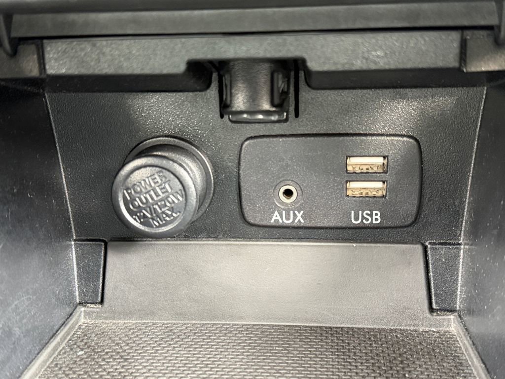 Used 2017 Subaru Outback 3.6R Limited image 23