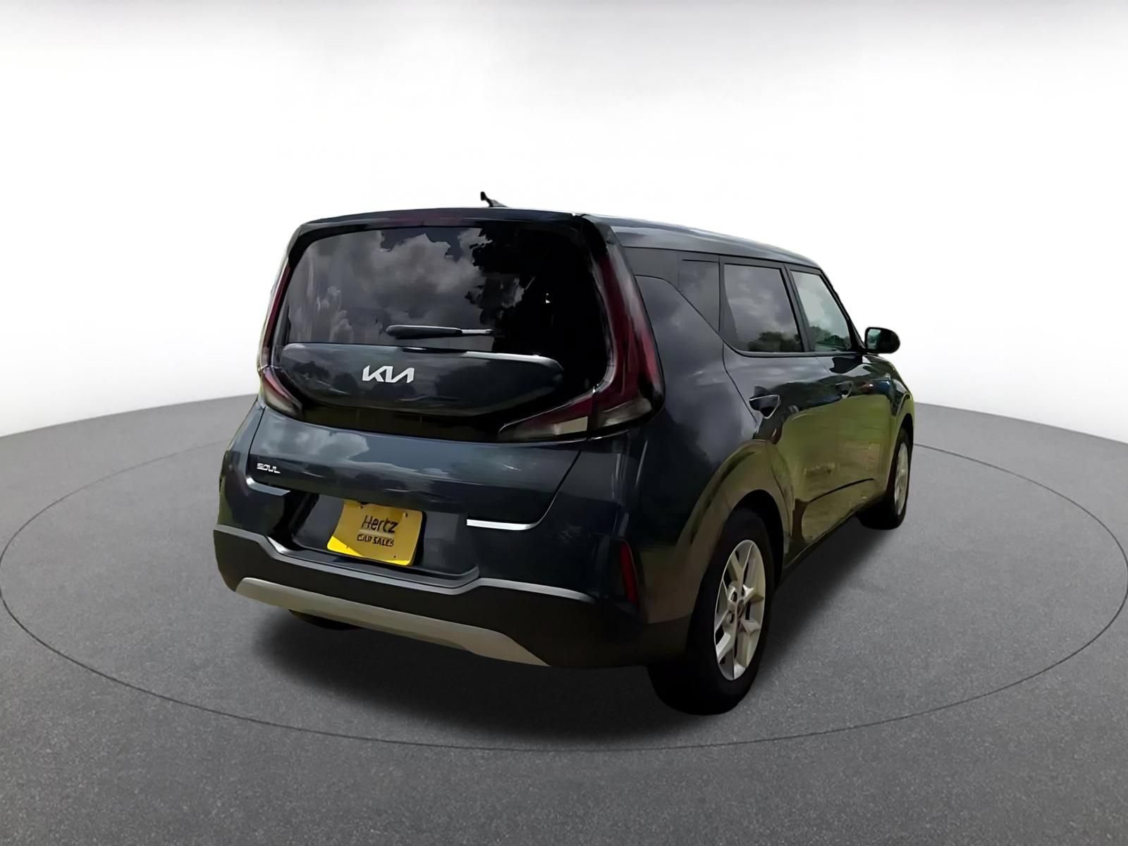 Used 2025 Kia Soul LX w/ LX Technology Package FWD image 13
