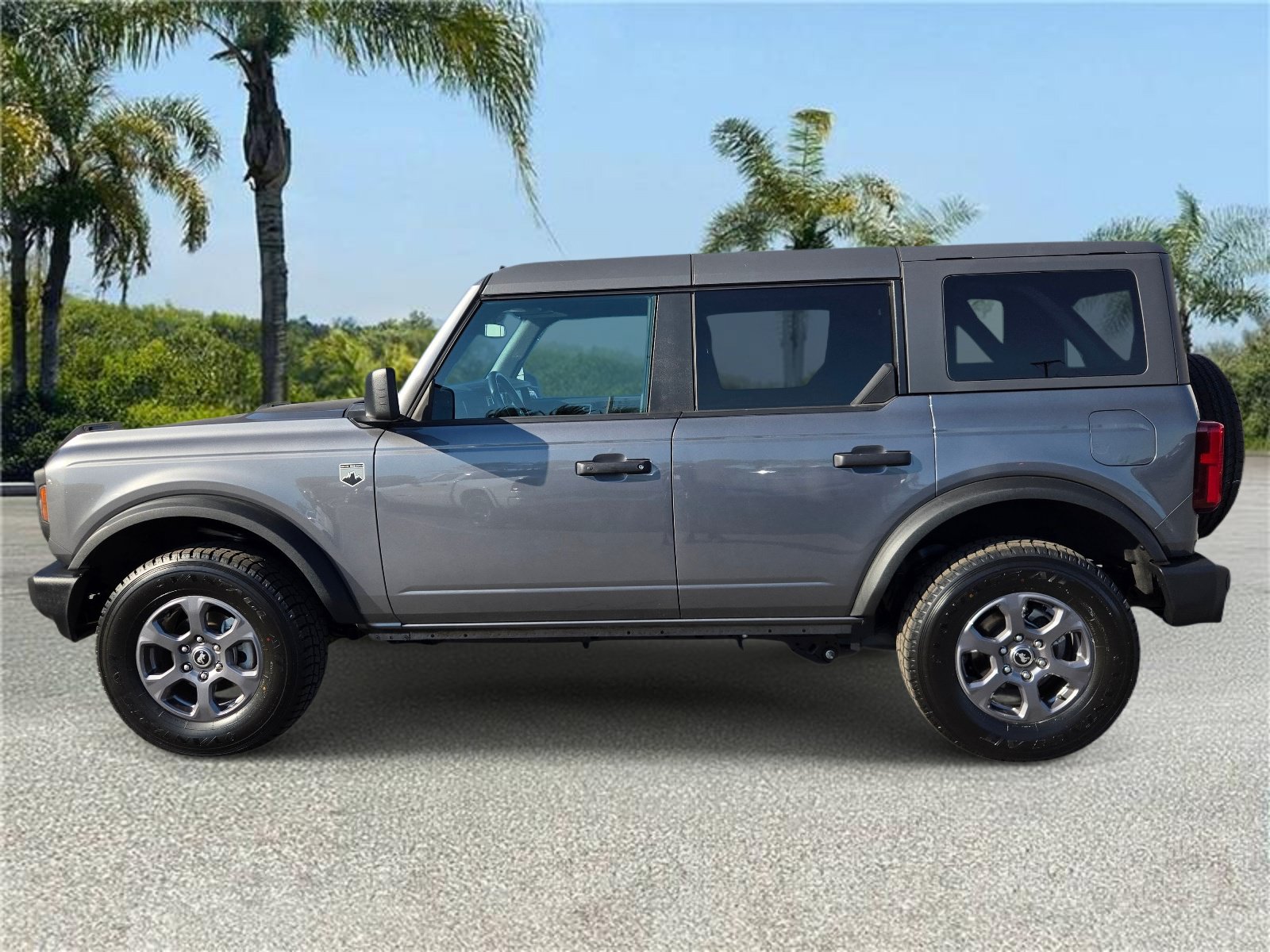 Used 2025 Ford Bronco Big Bend AWD/4WD image 2