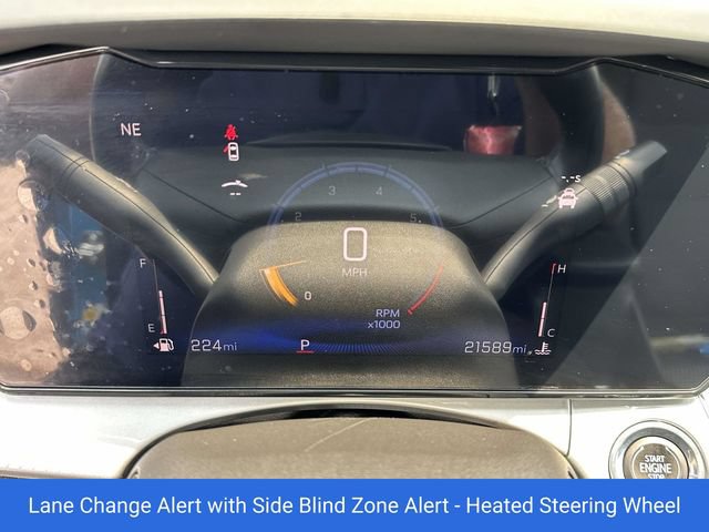 Certified 2025 Chevrolet Trax LT w/ Driver Confidence Package FWD image 15
