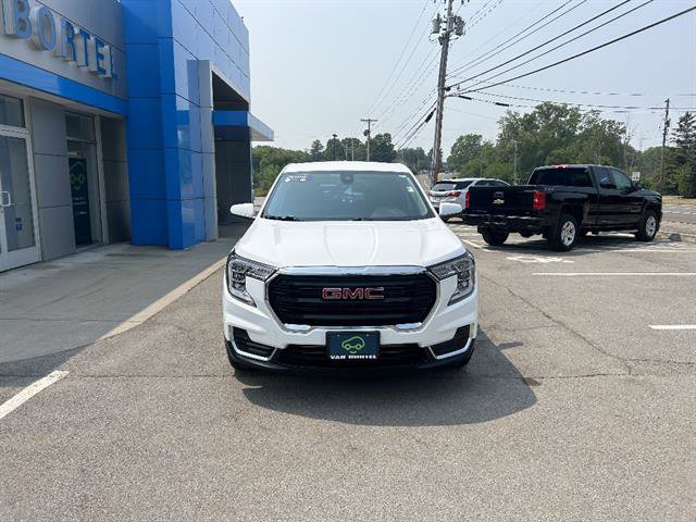 Certified 2022 GMC Terrain SLE image 9